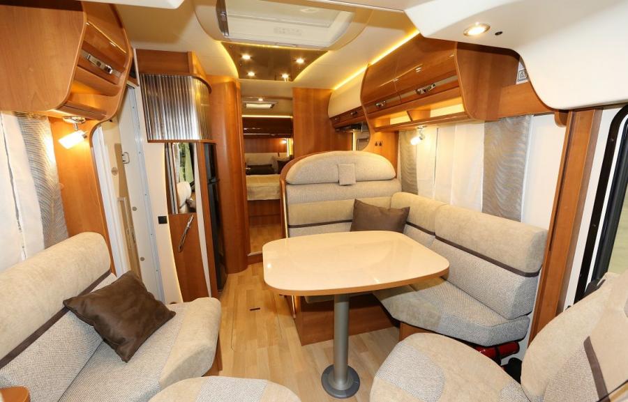 Интерьер Rapido 890F Design Edition 2015 года  (фото 2 из 3)